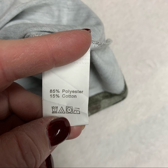 Shein green animal print short sleeve top size L. - Picture 4 of 8